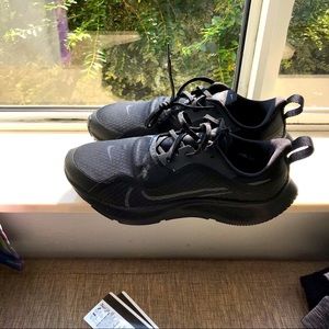 Dark black Nike Air Pegasus 37 Sheild